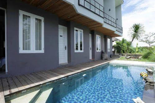 Reddoorz @ Pecatu Ungasan Hotel Exterior photo